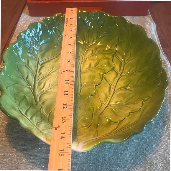 Vintage Otagiri Cabbage Leaf Serving Bowl Green Embossed Ceramic 12 Inch* - Picture 3 of 8
